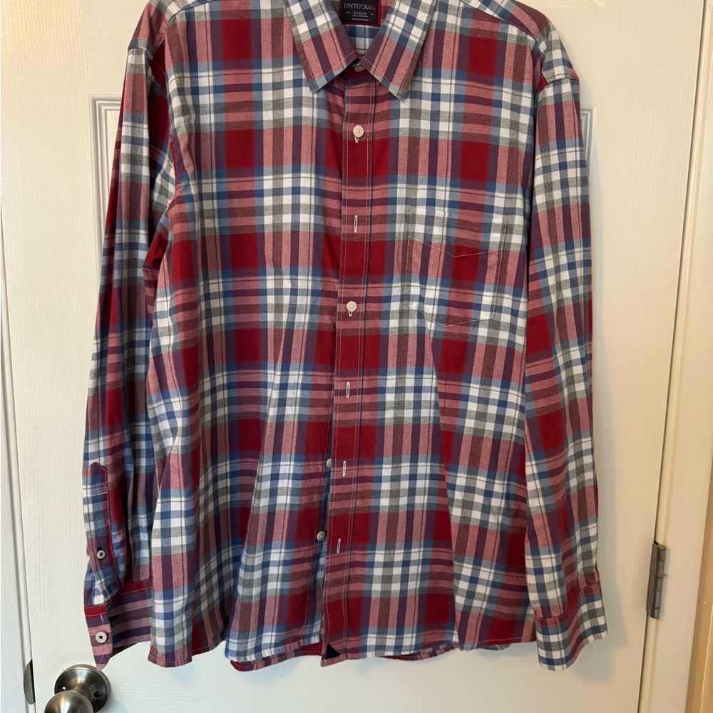 UnTuckit Red Plaid button down shirt- large.